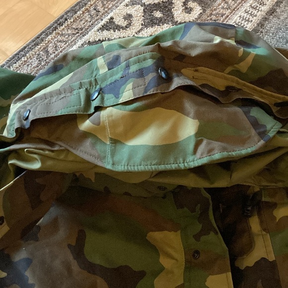 NWT - Camo Hunting Coat & Pants (L) - Picture 9 of 15